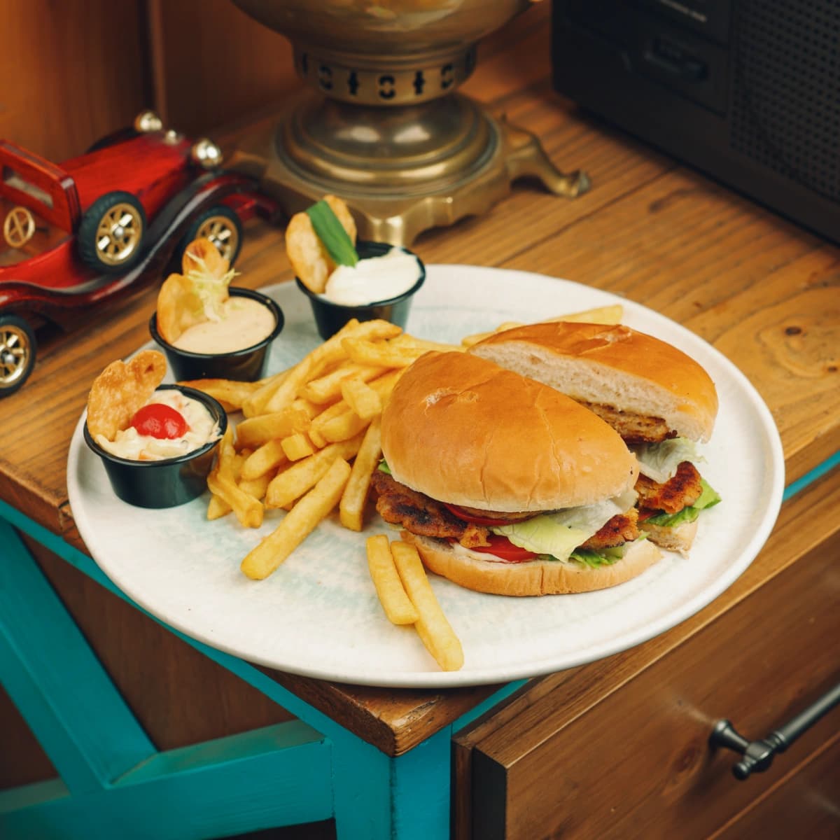 طبق بركر الدجاج